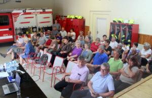 Živahne razprave na predstavitvi projekta Kolesarska povezava Borovnica – Pako 1